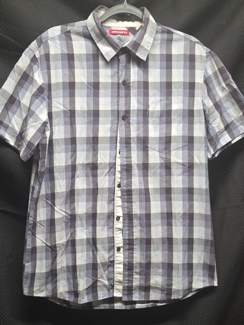 UNIONBAY Men's Short-Sleeve Plaid Button-Down Shirt in Gray and White